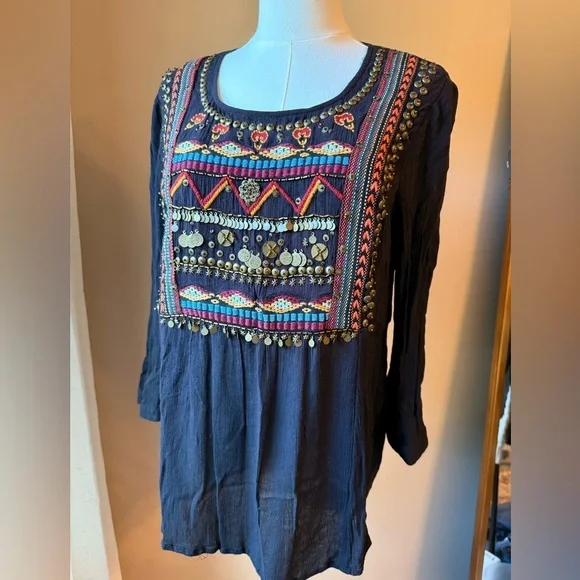 Anthropologie HD in Paris embroidered top with metal accents - Picture 3 of 5